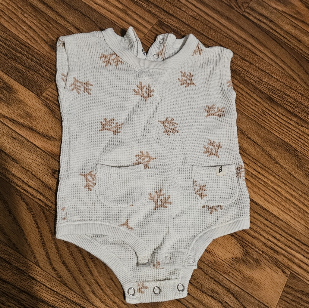 Organic Baby Sleeveless Romper With Leaf Print